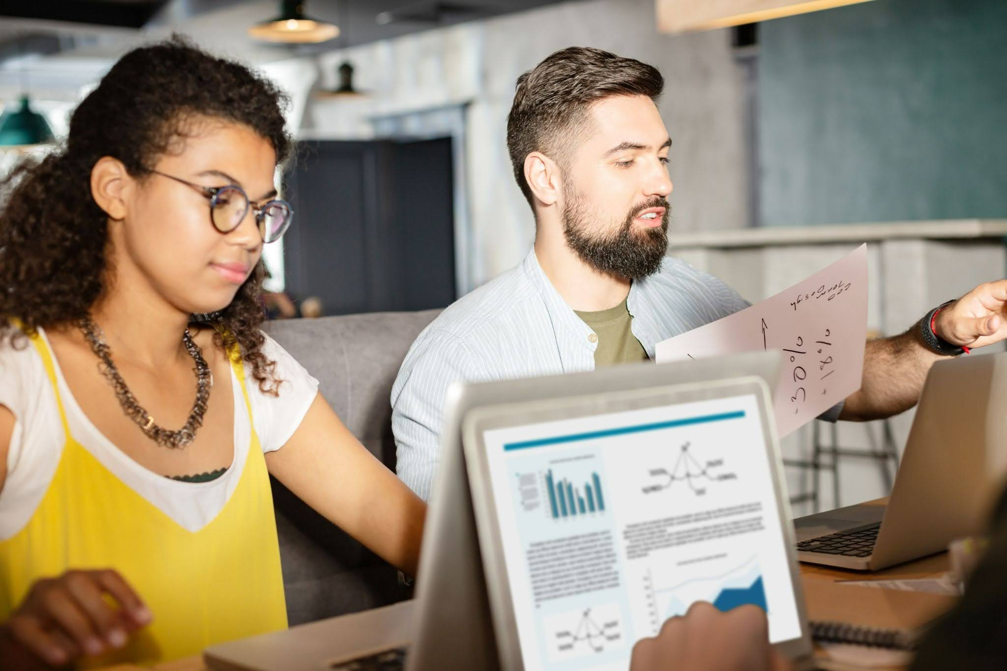 SEO local y LLM: cómo influye el posicionamiento local en los resultados de inteligencia artificial